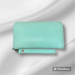 Jewell by Thirty-One wristlet in mint green